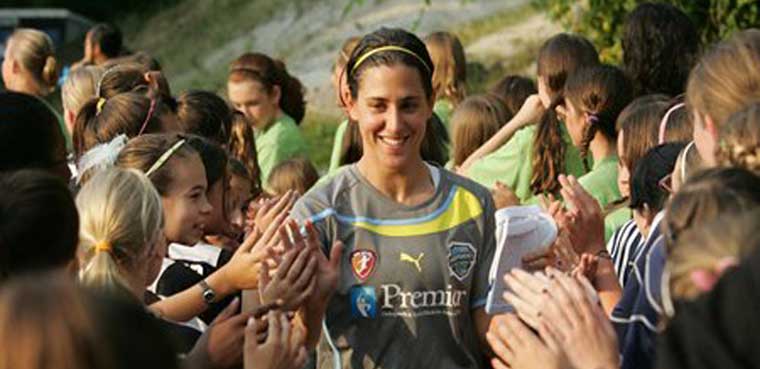 ¿Por qué no hay mujeres en el FIFA?